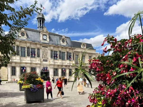 Troyes