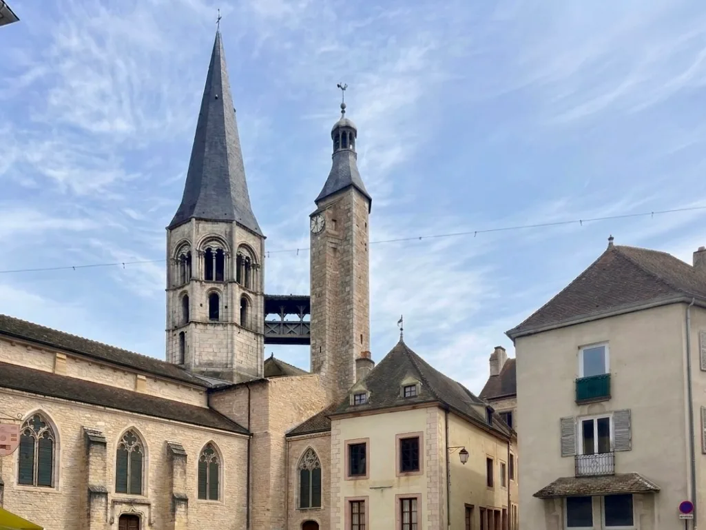 Saint-Gengoux-le-National.